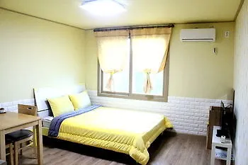 Bow House Hotell Jeju 2*,  Sydkorea